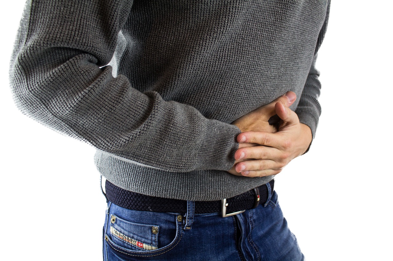 signs of stomach ulcer and home remedies to treat it