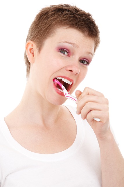 10 dental hygiene tips to keep your teeth healthy