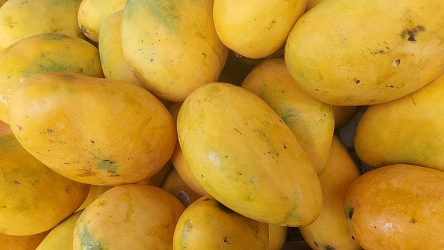 Top 20 Health Benefits of Mangoes